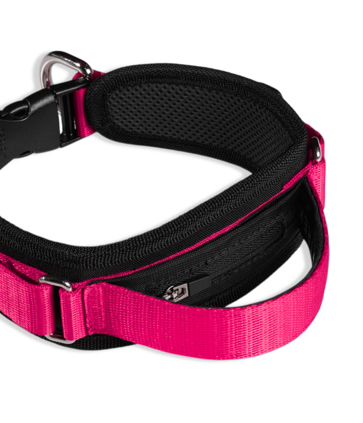 Un collar ancho color negro con fucsia, con manija de agarre, bolsillo para localizador y dos argollas de enganche al frente