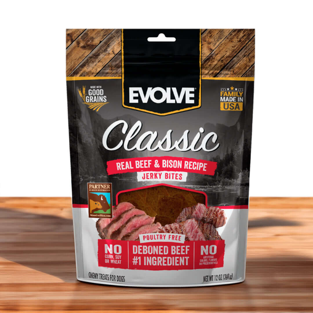 Snack para perro EVOLVE Classic Carnes de res y Bisonte 340 gramos de frente