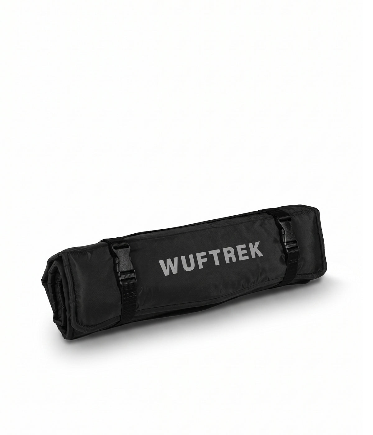Cama portátil para perros TrekMat Black enrollada con reatas y broches - WUFTREK