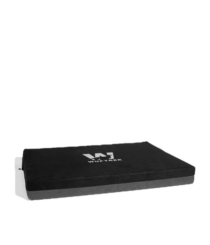 Vista de frente cama para perro