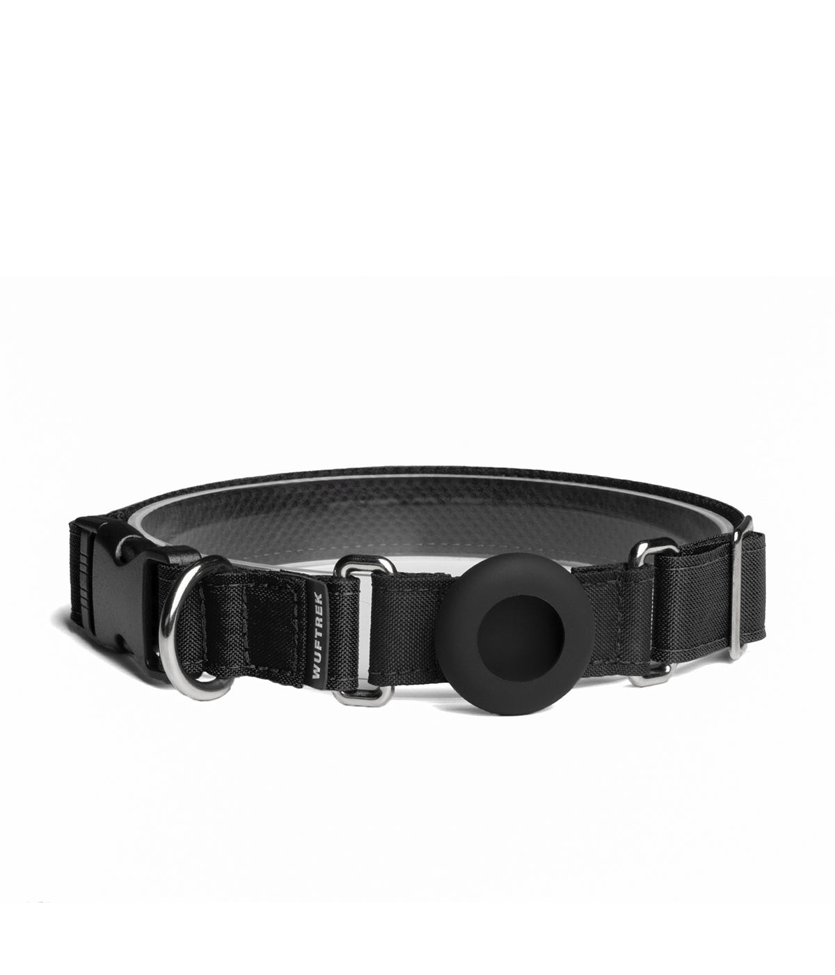 Black dog collar with an AirTag holder