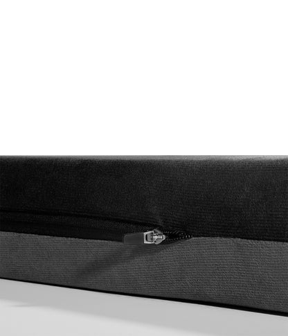 Detalle del deslizador de goma de la cama para perro