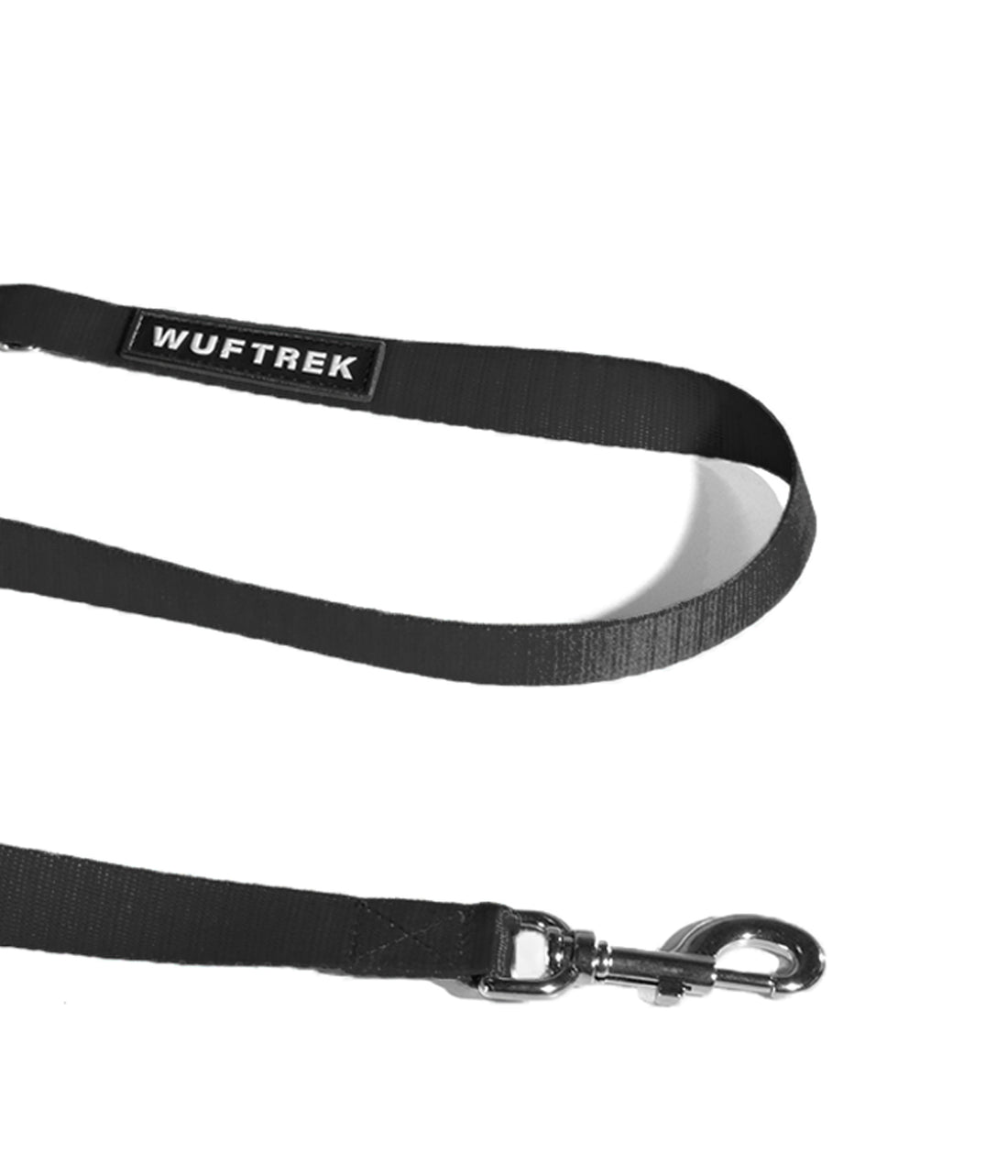 Detalle del herraje de la correa para perros GoTrek color negro