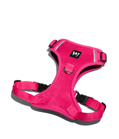 Pechera Anti tirones para Perros EasyTrek vista de frente color fucsia