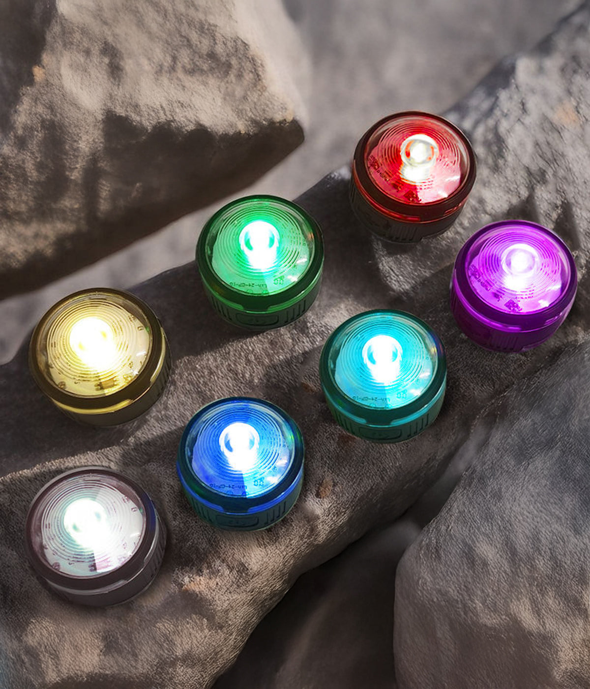 Siete luces LED de seguridad WUFTREK en diferentes colores